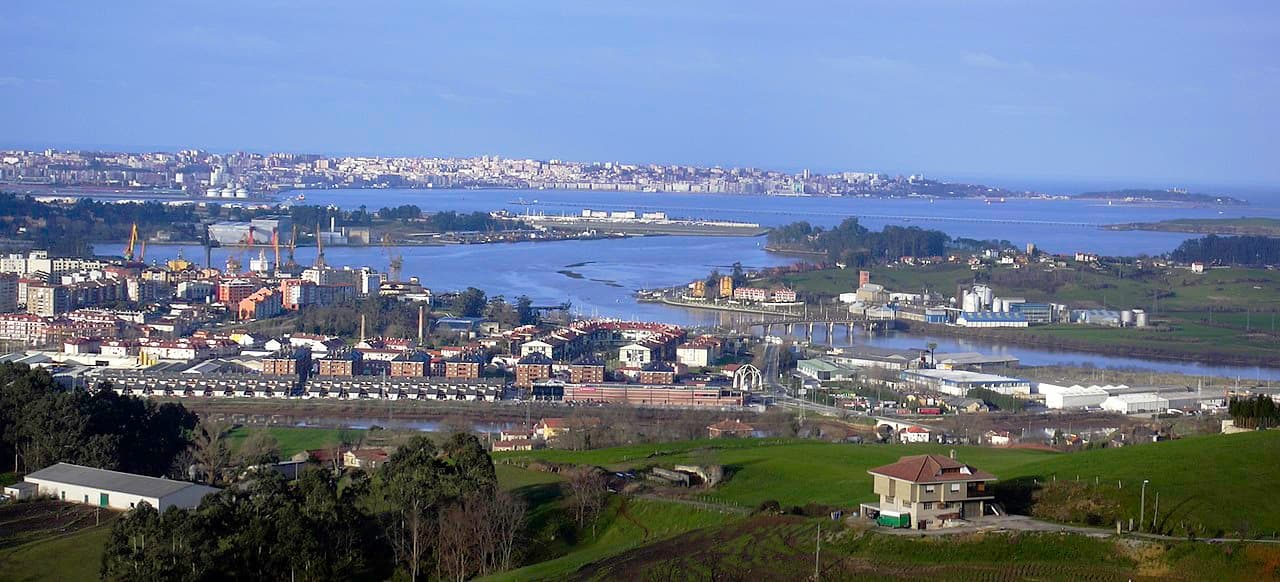 Santander bay waterfront with restaurants along the port