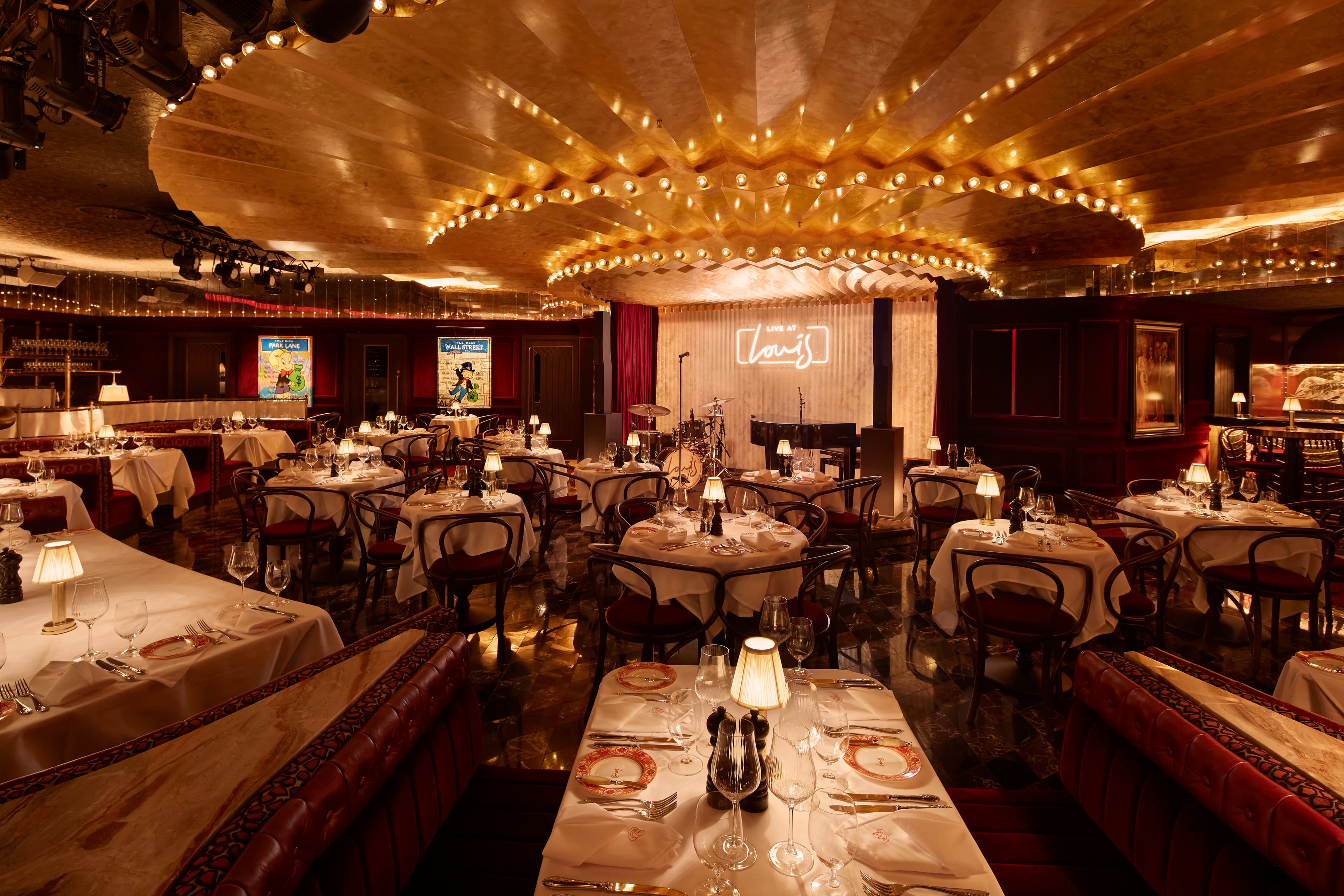 Louis Restaurant