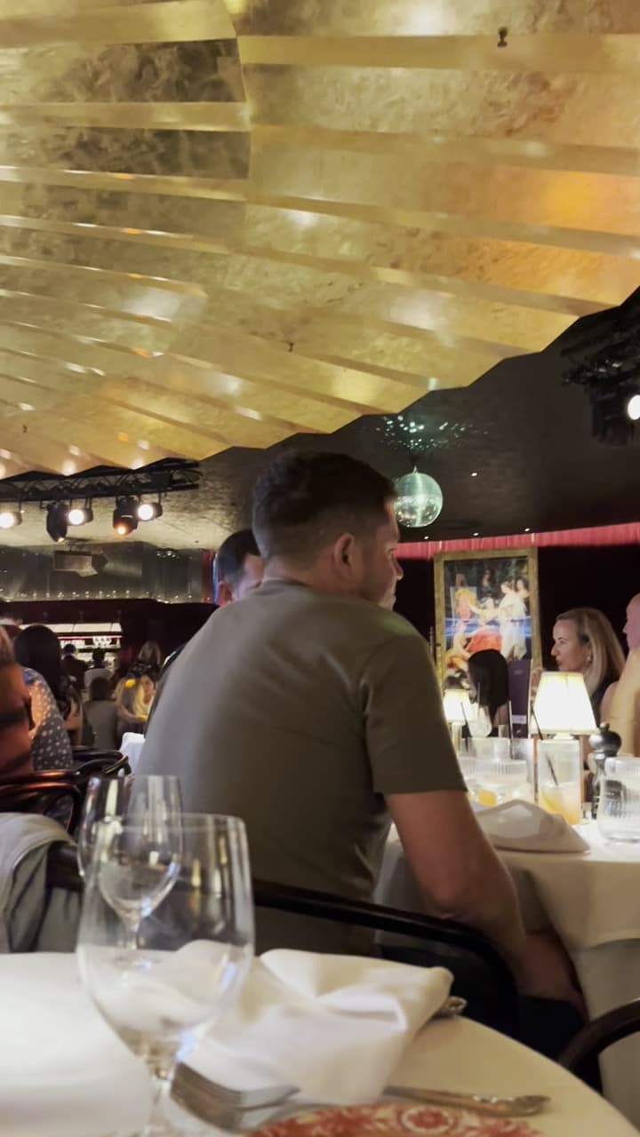 Louis Restaurant