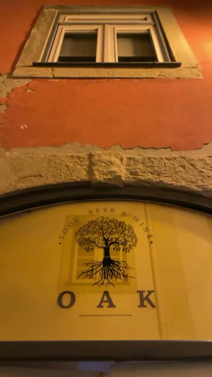 OAK Food, Beer & Wine