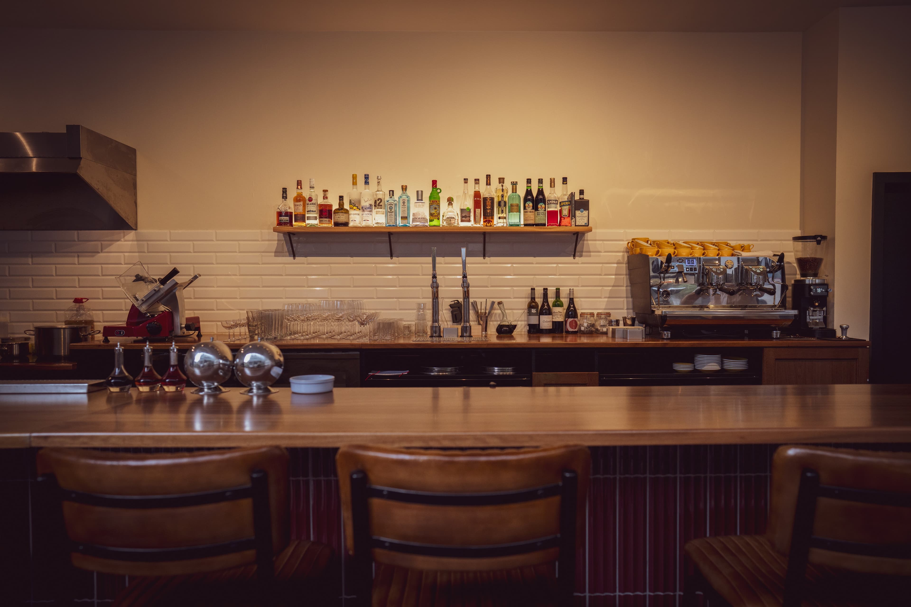 ATOMECA Wine Bar