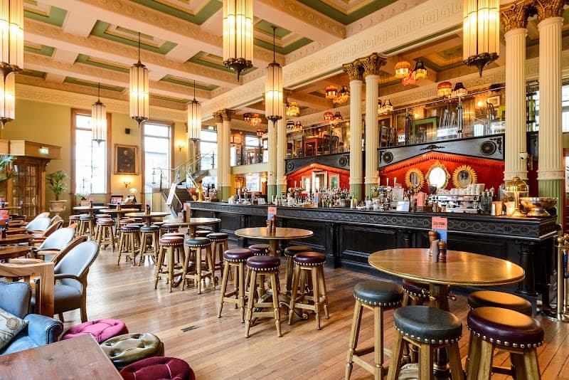 Cosy Club