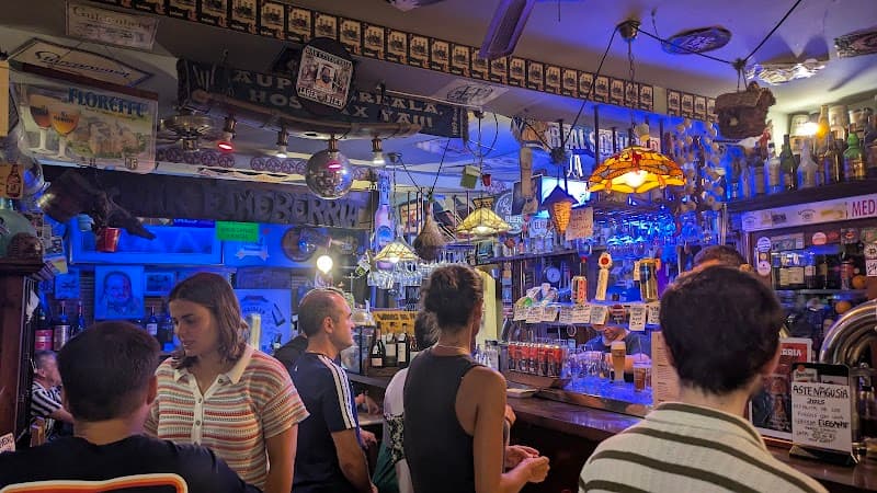 Basati Taberna Rock bar